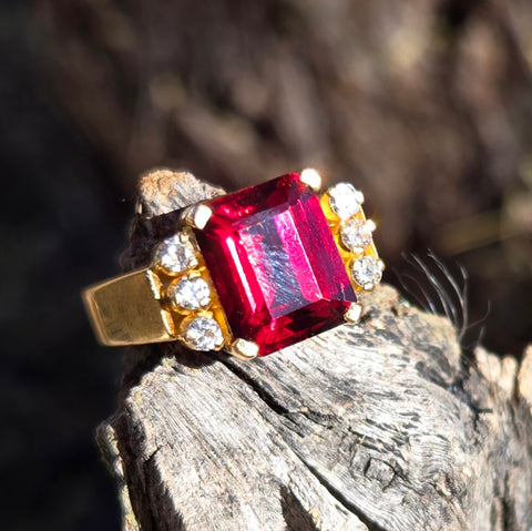 Garnet and Diamond 18k Gold Antique Ring